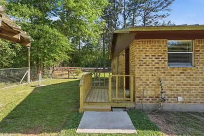 2377 US Highway 190, Huntsville, TX 77340 - Photo 30