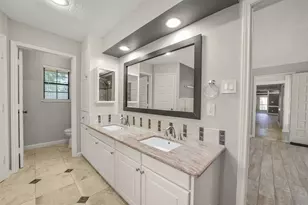 5147 Beechnut St, Houston, TX 77096 - Photo 14