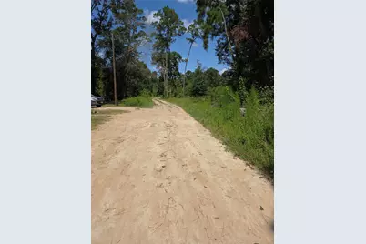 27081 Rocking R, Splendora, TX 77372 - Photo 2