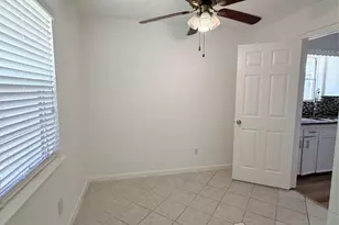 12214 Corona Ln, Houston, TX 77072 - Photo 12