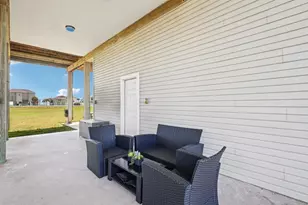 18423 Shaman Dr, Galveston, TX 77554 - Photo 30