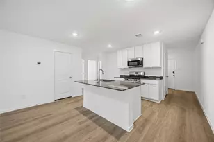 4812 Peanut Butter and Jelly Dr, Houston, TX 77048 - Photo 8