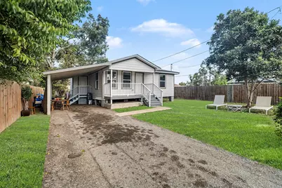 4421 Caplin Street, Houston, TX 77026 - Photo 2