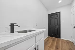 1123 Suwanee Ln, Houston, TX 77090 - Photo 24