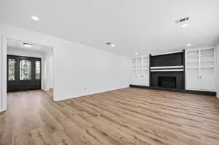 1123 Suwanee Ln, Houston, TX 77090 - Photo 6
