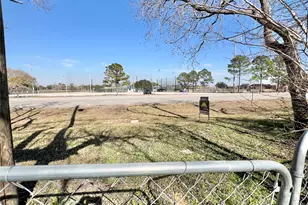 303 Brigadoon Ln, Friendswood, TX 77546 - Photo 20