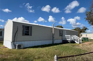 2501 Mcdonald Rd, Oyster Creek, TX 77541 - Photo 2