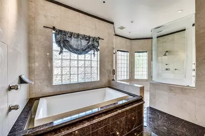 30 Hackberry Lane #A, Houston, TX 77027 - Photo 24