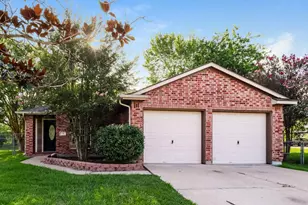 318 Lazy Ln, Montgomery, TX 77356 - Photo 1