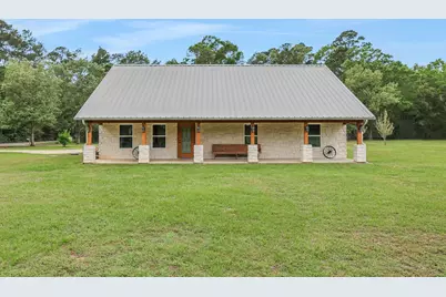 413 Barnett Lane, Livingston, TX 77351 - Photo 2
