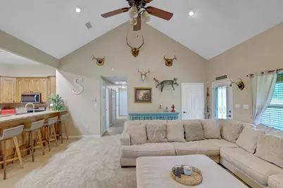 413 Barnett Lane, Livingston, TX 77351 - Photo 8