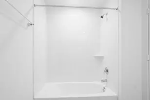 11 Robin Ct, Angleton, TX 77515 - Photo 14