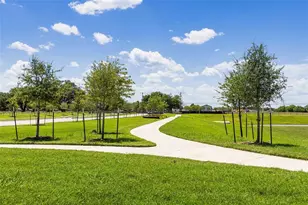 11 Robin Ct, Angleton, TX 77515 - Photo 20