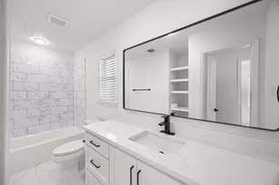 10230 Valencia Dr, Houston, TX 77013 - Photo 12