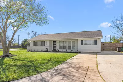 10230 Valencia Drive, Houston, TX 77013 - Photo 2