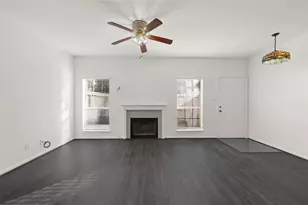 2860 Holly Hall St, Houston, TX 77054 - Photo 4