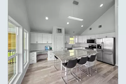 1684 1/2 Highway 87, Gilchrist, TX 77617 - Photo 24