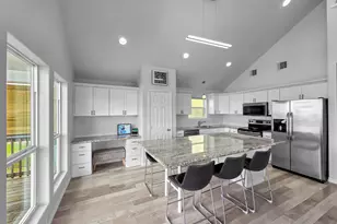 1684 1/2 Hwy 87, Gilchrist, TX 77617 - Photo 24
