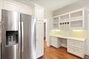 908 W 14th St, Houston, TX 77008 - Photo 20