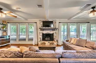 3606 E Creek Club Dr, Missouri City, TX 77459 - Photo 6
