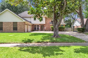 3606 E Creek Club Dr, Missouri City, TX 77459 - Photo 2