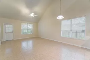 78 E Heritage Mill Cir, The Woodlands, TX 77375 - Photo 16