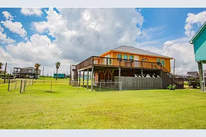 419 Thunder Road, Surfside Beach, TX 77541 - Photo 4