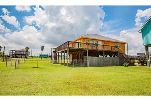 419 Thunder Rd, Surfside Beach, TX 77541 - Photo 4