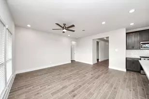 235 Orchard Laurel Dr, Alvin, TX 77511 - Photo 16