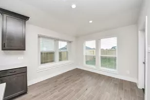 235 Orchard Laurel Dr, Alvin, TX 77511 - Photo 26