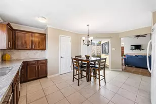 9206 Homeland Dr, Houston, TX 77083 - Photo 18