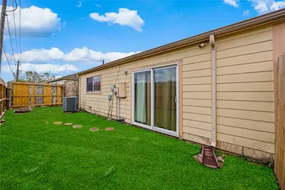 9206 Homeland Drive, Houston, TX 77083 - Photo 32