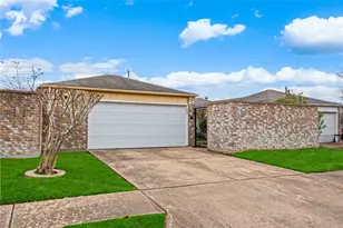 9206 Homeland Dr, Houston, TX 77083 - Photo 4