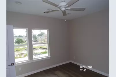 3232 Creekmont Dr, Houston, TX 77091 - Photo 12