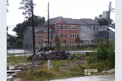 3232 Creekmont Dr, Houston, TX 77091 - Photo 2