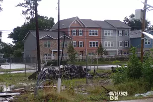 3232 Creekmont Dr, Houston, TX 77091 - Photo 2