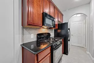 8910 Minola Oaks Dr, Houston, TX 77064 - Photo 12