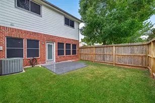 8910 Minola Oaks Dr, Houston, TX 77064 - Photo 34