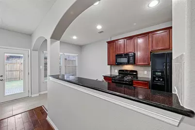 8910 Minola Oaks Drive, Houston, TX 77064 - Photo 4