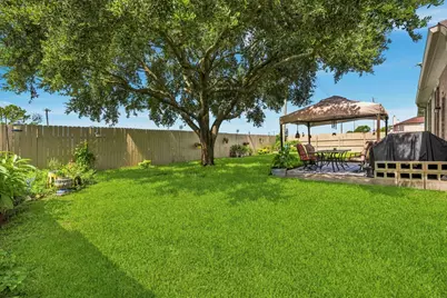 3204 Meadow Bay Lane, League City, TX 77539 - Photo 4