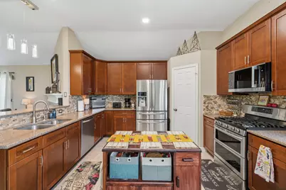 3204 Meadow Bay Lane, League City, TX 77539 - Photo 12