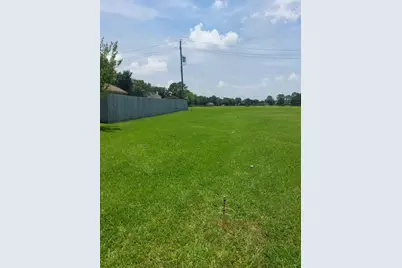 3204 Meadow Bay Lane, Dickinson, TX 77539 - Photo 6