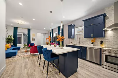 207 E 38th Street #A, Houston, TX 77018 - Photo 6