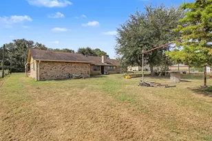 32114 Robin Ln, Waller, TX 77484 - Photo 30