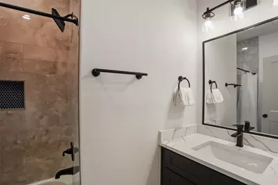 8017 Cora Street #B, Houston, TX 77088 - Photo 16