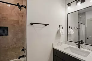 8017 Cora St, Houston, TX 77088 - Photo 16