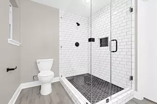 5730 Old Lodge Dr, Houston, TX 77066 - Photo 6