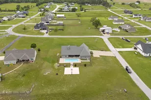 928 Azalea Dr, Franklin, TX 77856 - Photo 10