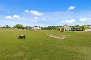 928 Azalea Dr, Franklin, TX 77856 - Photo 46