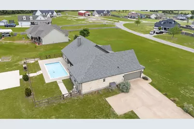 928 Azalea Drive, Franklin, TX 77856 - Photo 2